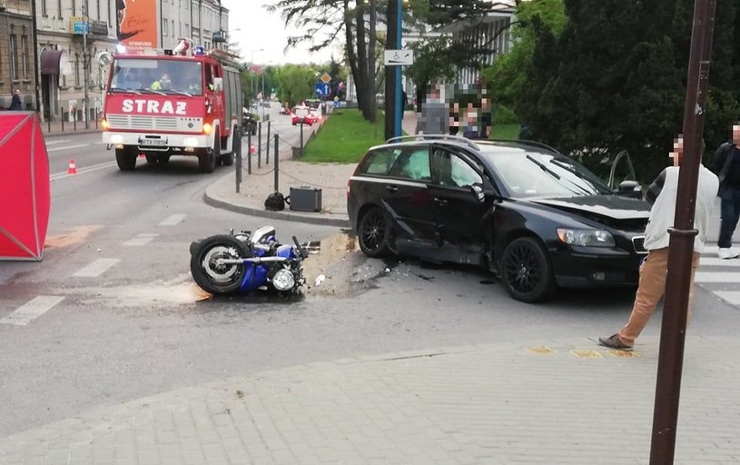 Motocyklista zginął na miejscu /Policja