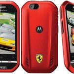 Motorola i867 - maska Ferrari, a pod nią silnik malucha