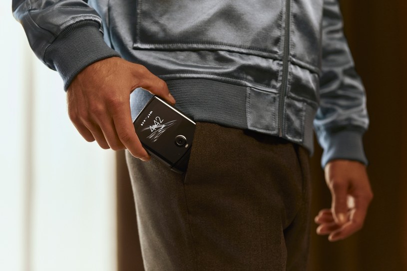 Motorola przygotowuje drugą generację smartfona Razr /materiały prasowe