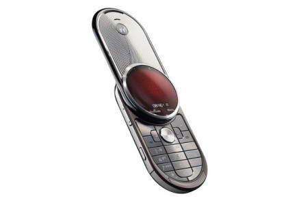 Motorola R1 AURA - najdroższy telefon produkowany seryjnie /materiały prasowe