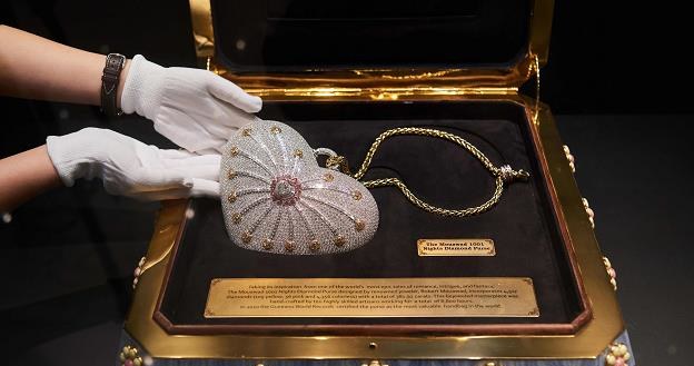 Mouawad 1001 Nights Diamond Purse /AFP