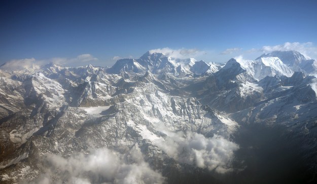 Mount Everest będzie łatwiejszy do zdobycia? /SABINA BHATTRAI /PAP/EPA