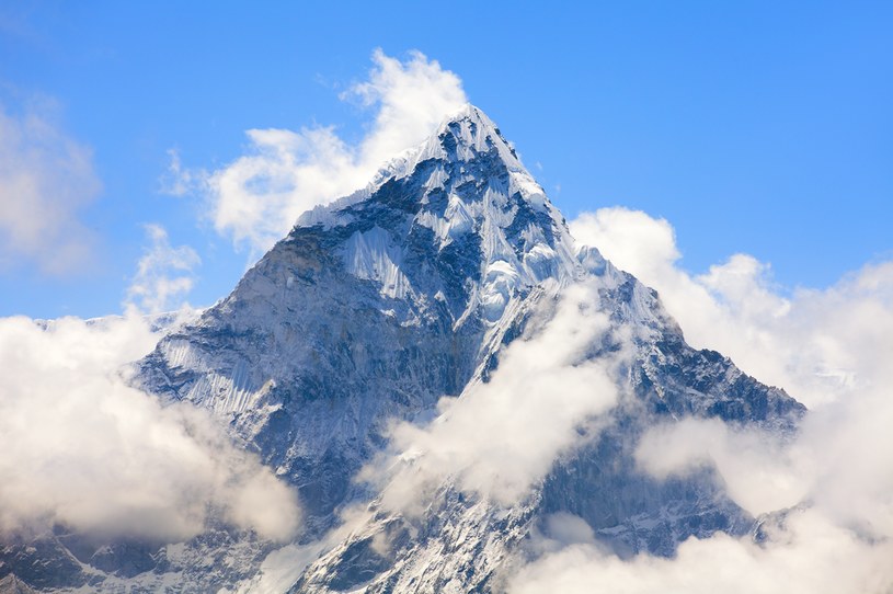 Mount Everest nie jest najwyższą górą na Ziemi? /123RF/PICSEL