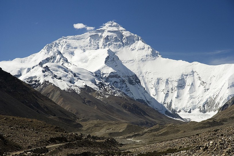 Mount Everest to największa, ale nie najtrudniejsza góra świata /Luca Galuzzi/CC BY-SA 2.5 /Wikimedia