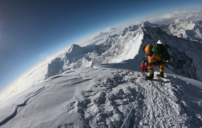 Mount Everest zbiera śmiertelne żniwo /AFP