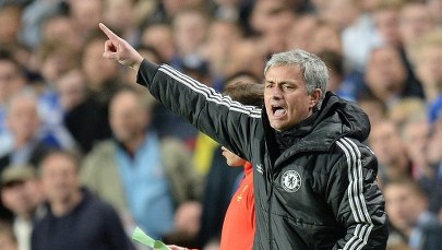 Mourinho ukarany za mecz z Aston Villą