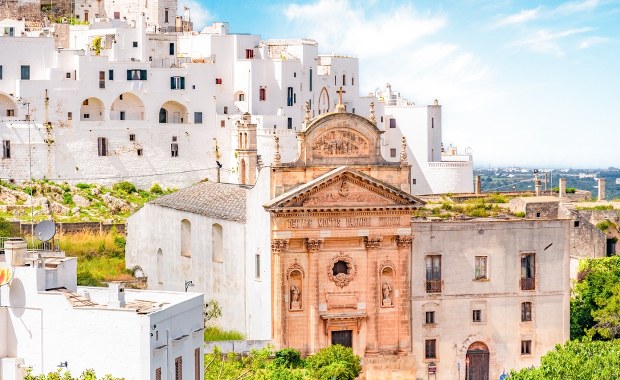 Mówią o nim "Santorini Włoch". To idealne miejsce na jesienny city-break