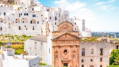 Mówią o nim "Santorini Włoch". To idealne miejsce na jesienny city-break