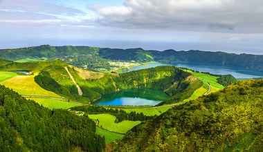 Mówią, że to Hawaje Europy. Idealne miejsce, by uciec przed zimą 