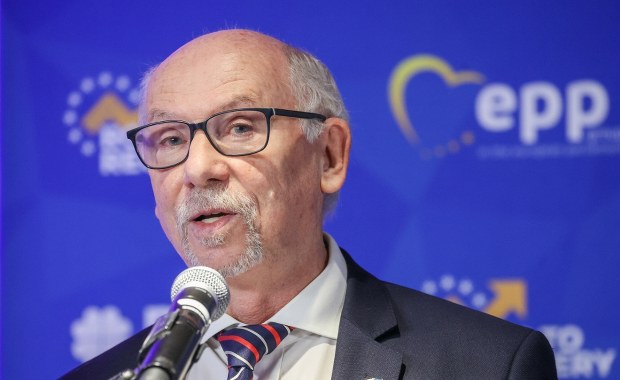 ​"Może być opóźnienie wypłat". Konsekwencje weta prezydenta ws. SAFE