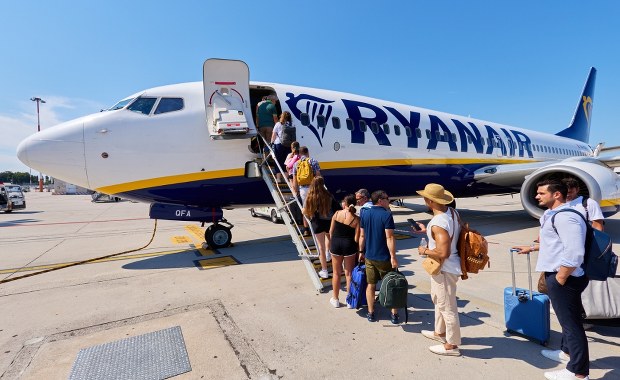 Możliwe odwołania lotów w wakacje. Prezes Ryanaira ostrzega