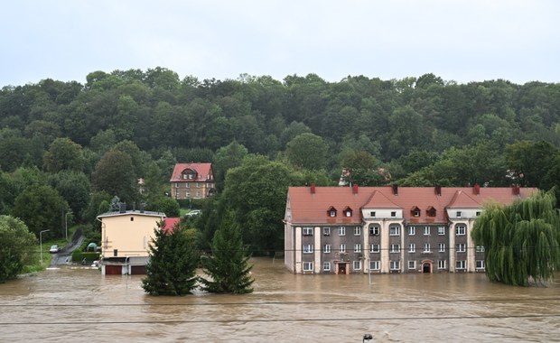 Możliwe osuwiska na terenach powodziowych. Główny Geolog Kraju ostrzega