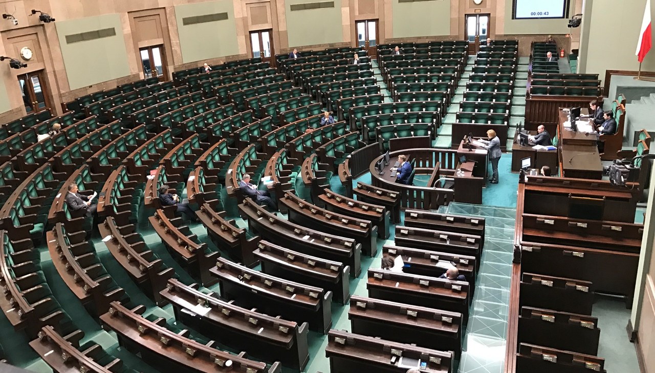 Możliwe posiedzenie Sejmu 28 grudnia. Posłowie PiS dostali SMS-a