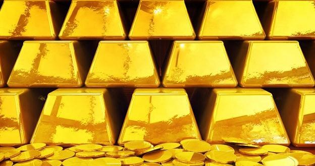 Możliwe są spadki cen złota poniżej poziomu 1300 dolarów za uncję /&copy;123RF/PICSEL
