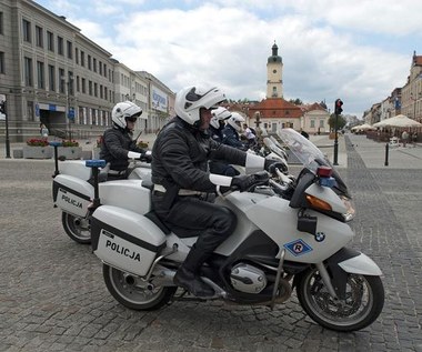 Możliwe tylko w Polsce. Głuchy policjant na motorze