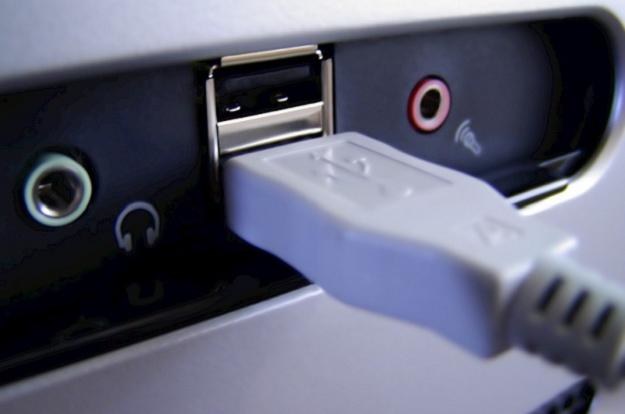 Możliwe, że porty USB 2.0 i 3.0 będą w stanie zasilić nawet komputery przenośne /stock.xchng
