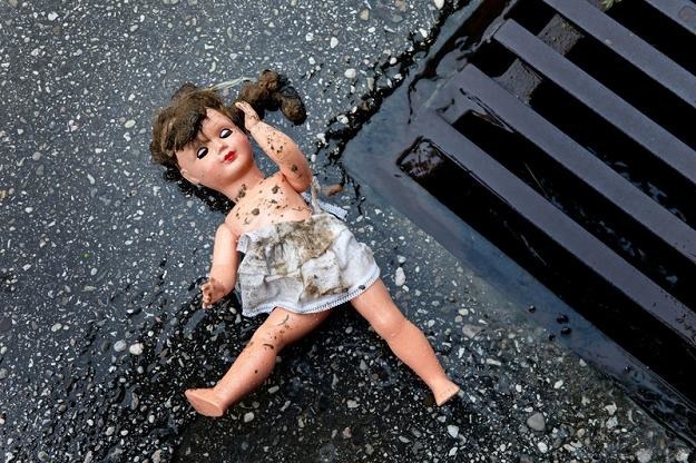 Można spowodować, że osoby z kodem genetycznym pedofila nie będą groźni dla dzieci. /123RF/PICSEL
