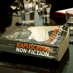 Można wznowić pełną biografię Kapuścińskiego. Rozdział o kobietach w życiu pisarza pozostaje