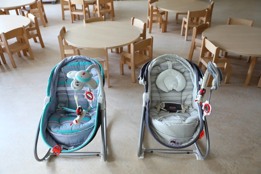 MRiPS opublikowało zasady ubiegania się o dofinansowanie pobytu dziecka w żłobku /Rafał Guz /PAP