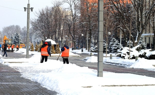 Mróz ściska Warszawę. W wielu budynkach nie ma wody
