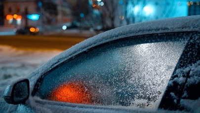 Mróz zaatakuje w nocy. Ostrzeżenia dla 12 województw