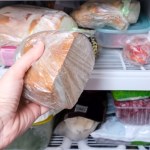 zdrowe pieczywo Mrozisz chleb? Lekarka wyjaśnia, jak to wpływa na jego właściwości