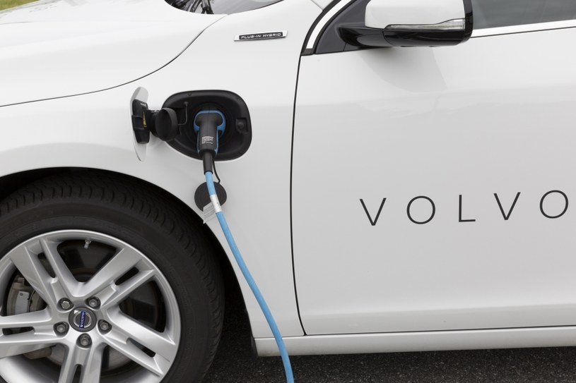 Mroźna zima i auta na prąd wydrenowały szwedzki rynek z energii elektrycznej /Getty Images