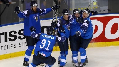 MŚ w hokeju. Zwycięstwo Finów w ćwierćfinale
