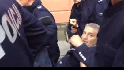 MSWiA ws. Frasyniuka: Użył siły wobec policjanta, w Polsce wszyscy są równi wobec prawa