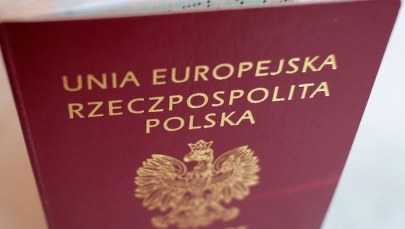 MSWiA wycofa się z wprowadzenia do nowego paszportu motywów z Litwy i Ukrainy