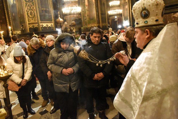 Msza w wigilię świąt Bożego Narodzenia w katedrze w Kijowie /OLEG PETRASYUK /PAP/EPA