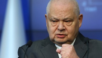 Mucha ujawnia wysokie premie Glapińskiego. NBP odpowiada 