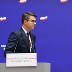 Müller: Temat ustawy wiatrakowej zostanie zamknięty na następnym posiedzeniu Sejmu