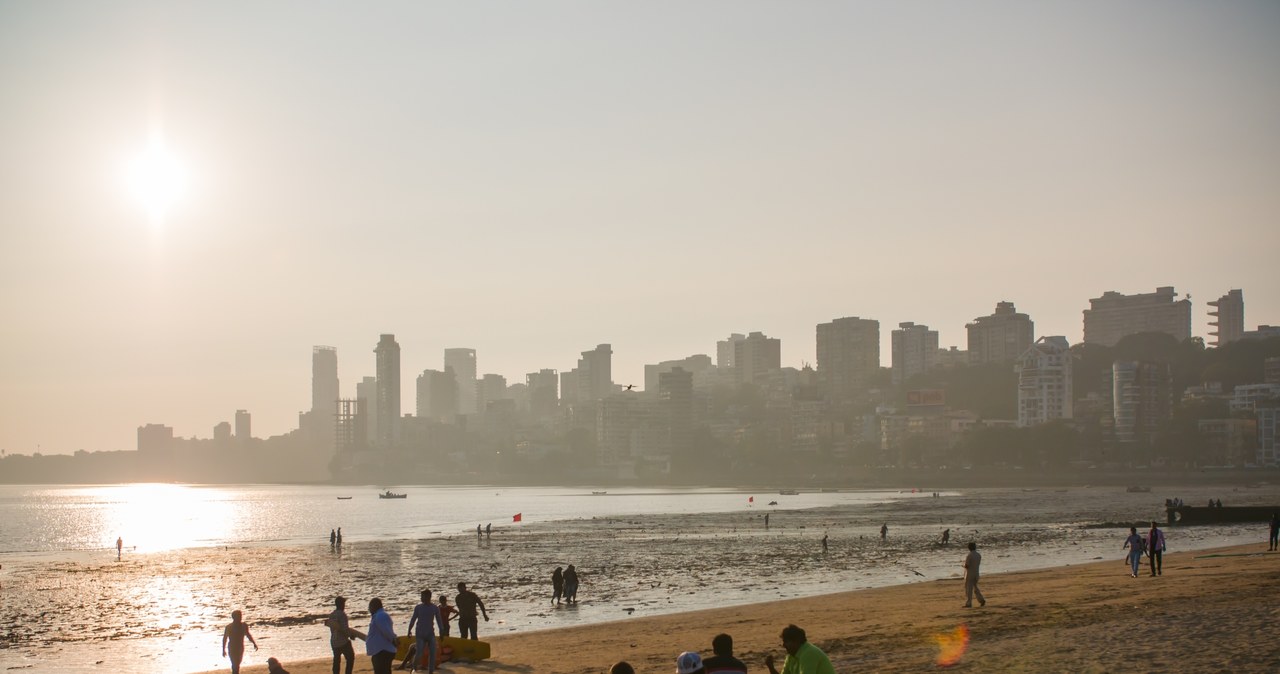 Mumbaj (Bombaj), plaża Chowpatty /123RF/PICSEL