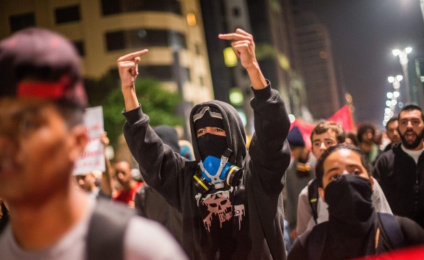 Mundial 2014. Ekonomiści: Mistrzostwa i igrzyska nie pomogą gospodarce Brazylii