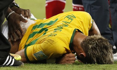 Mundial 2014. Kulisy kontuzji Neymara. "Nie czuł nóg. Sztab był wystraszony"