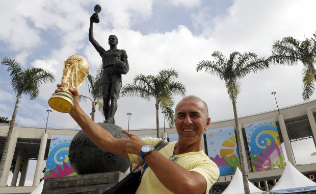 Mundial 2014: Pierwsze starcia kibiców, Argentyńczyk w szpitalu 