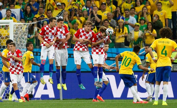 Mundial 2014: Spray w centrum uwagi. Do czego służy na boisku?