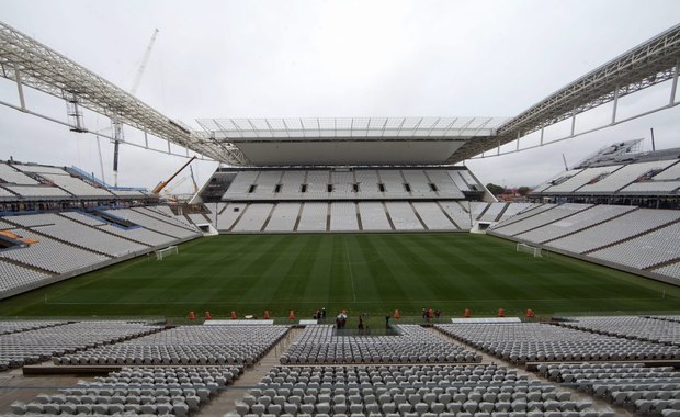 Mundial 2014: Stadion z trudem oddany, ale... brakuje krzesełek