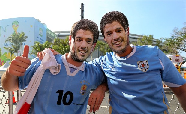 Mundial 2014: Z Copacabany zniknęła atrakcja kibiców - reklama z Suarezem  