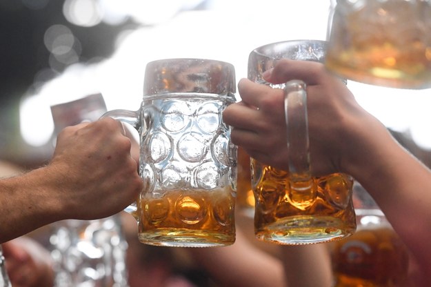 Mundial w Rosji: Na stadionach i w strefach kibica sprzedawane będzie piwo