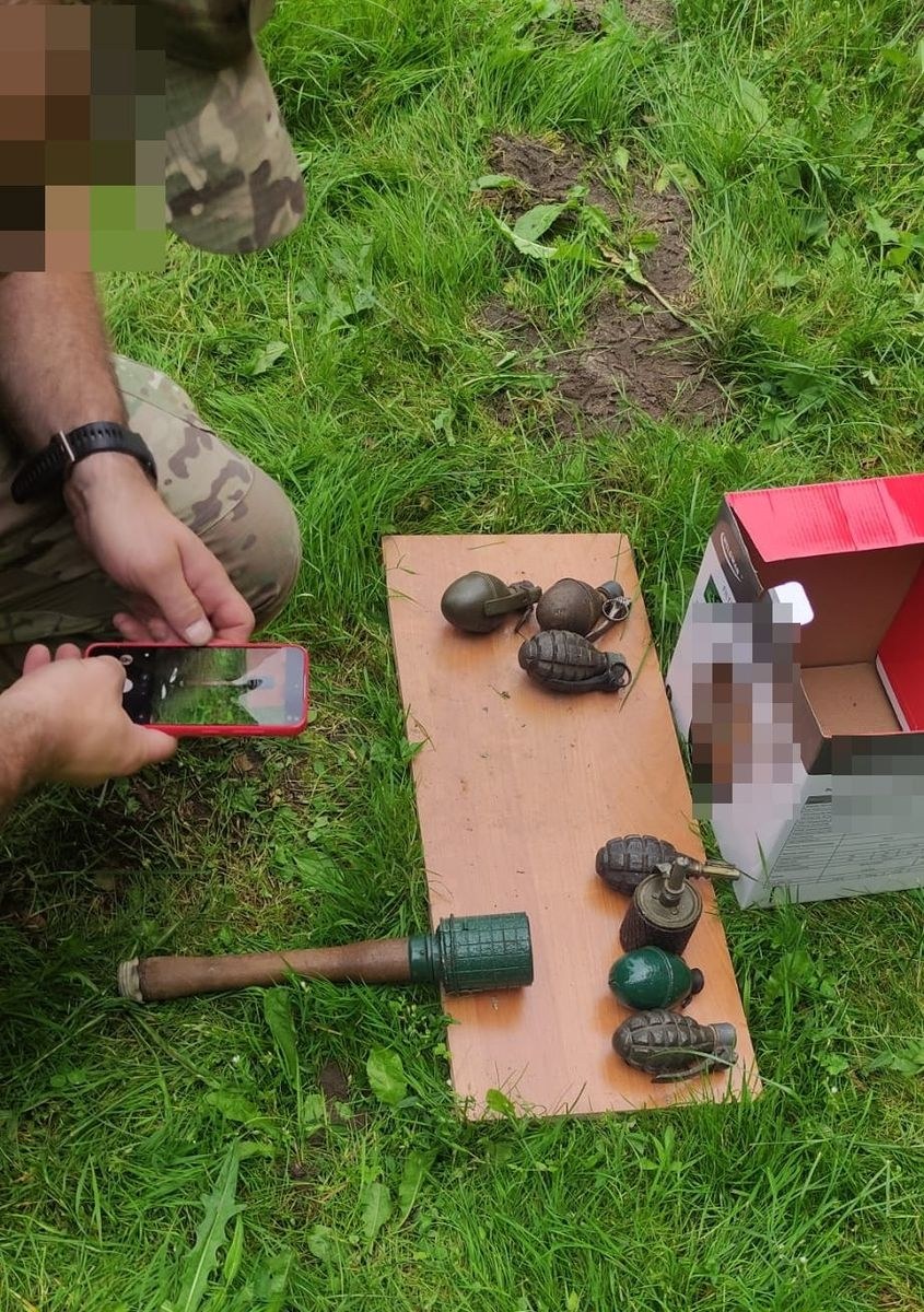 Mundurowi znaleźli prawdziwy arsenał /Policja /