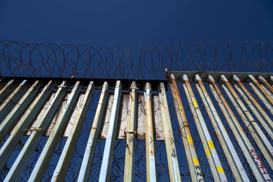 Mur między USA i Meksykiem /CHRISTIAN MONTERROSA /PAP/EPA