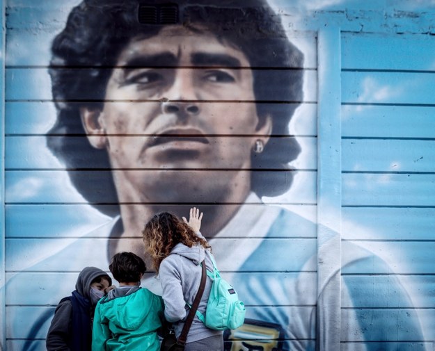Mural Diego Maradony /JUAN IGNACIO RONCORONI /PAP/EPA