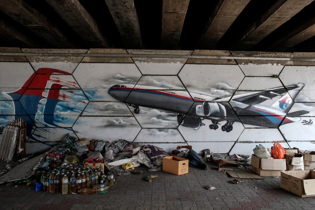 Mural upamiętniający tragiczny lot /PAP/EPA/FAZRY ISMAIL /PAP/EPA