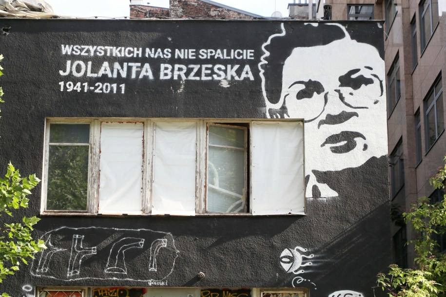 Mural z wizerunkiem Jolanty Brzeskiej na Sklocie Przychodnia przy ul. Skorupki w Warszawie /Piotr Molecki /East News