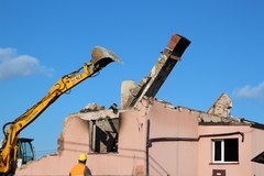 Murowana Goślina: Wyburzanie uszkodzonych domów