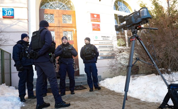 Musieli włamywać się do szaf. Kulisy przeszukania w siedzibie KRS