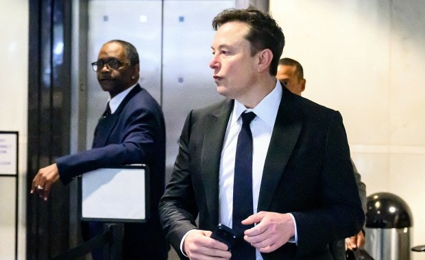Musk może zostać najbogatszym człowiekiem wszech czasów. Wystarczy, że podbije Marsa