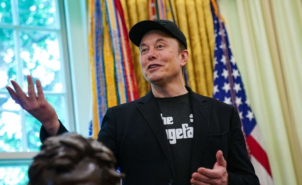 Musk ogłasza: SpaceX ma większe przychody niż budżet NASA